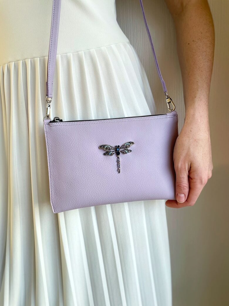  Ceriņkrāsas somiņa ar SPĀRI