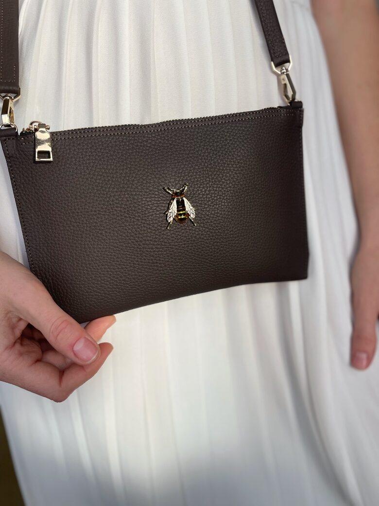 Brūna plecu somiņa ar BITI